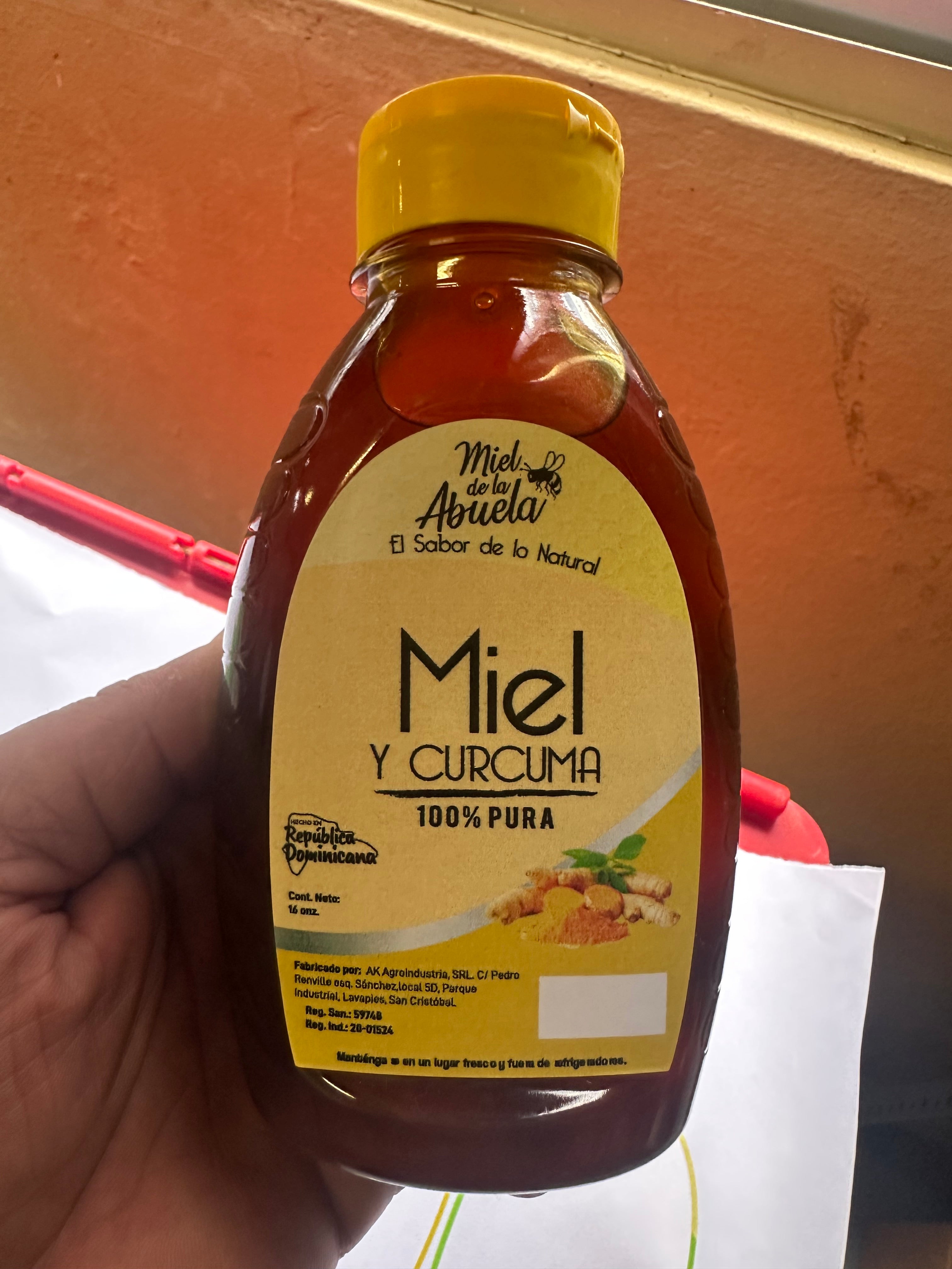 Miel y Cúrcuma